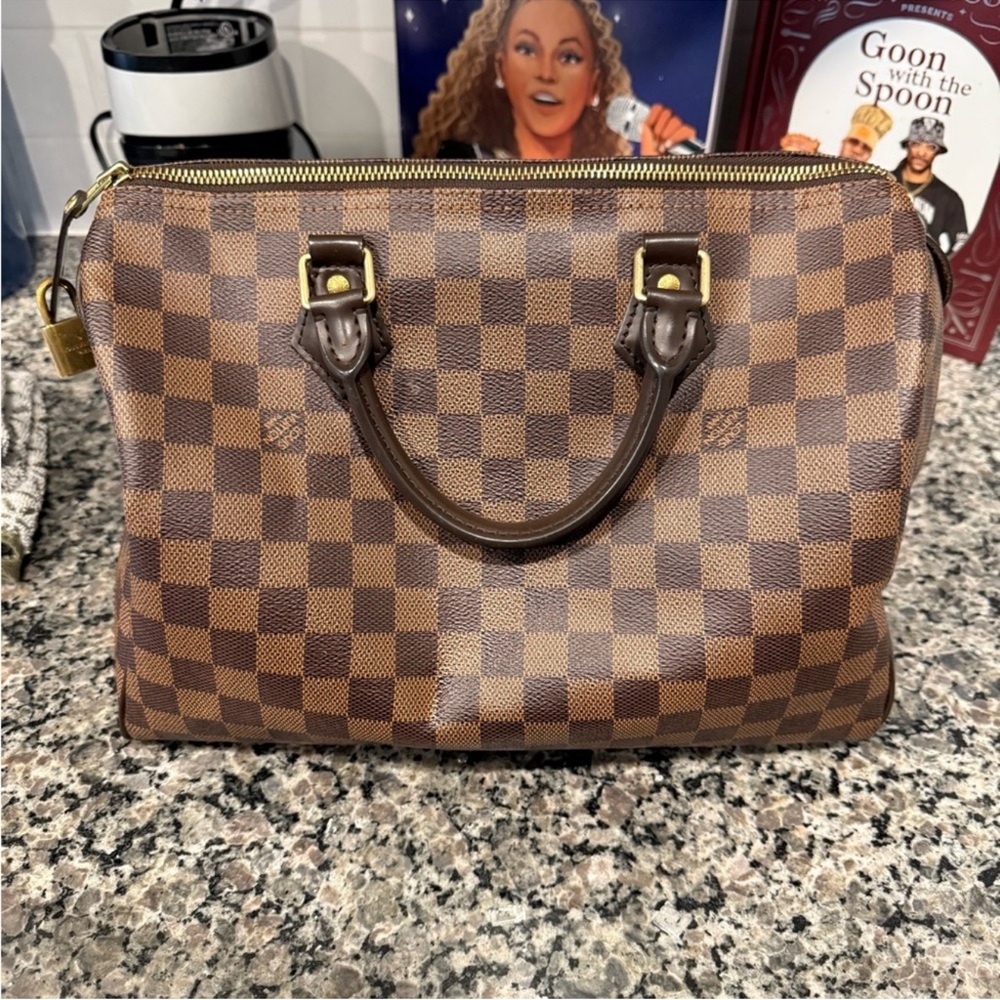 Authentic Speedy 30 LV Handbag (Firm on Price)